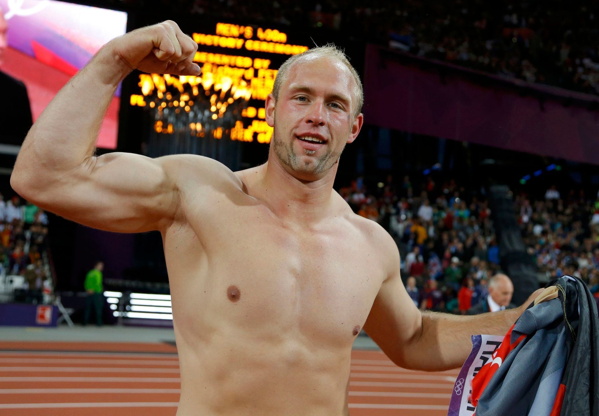 Robert Harting slaví olympijské zlato v disku