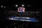 V tamní aréně Staples Center se ještě před začátkem samotných zápasů All Star Game sešly na ledě všechny žijící legendy hokeje. S aktuálními hvězdami se zdravil i Jaromír Jágr, který byl dokonce blízko další nominaci.