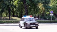 Většina obyvatel města má lepší automobil než místní policie.