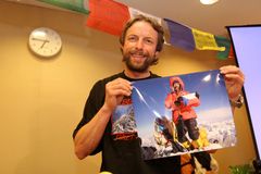 Bém spisovatelem: Za knihu o Everestu dostal 725 tisíc