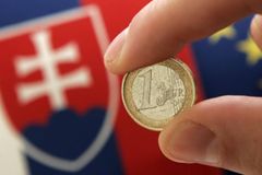 Slovensko nechce "drobné". Cena za nákup v hotovosti se bude zaokrouhlovat