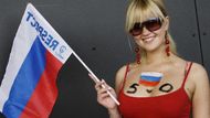 5:0 to sice nebylo, ale i tak mohla zůstat ruská fanynka po zápase s Řeckem v dobré náladě.