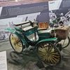 historická a filmová auta autosalon Paříž