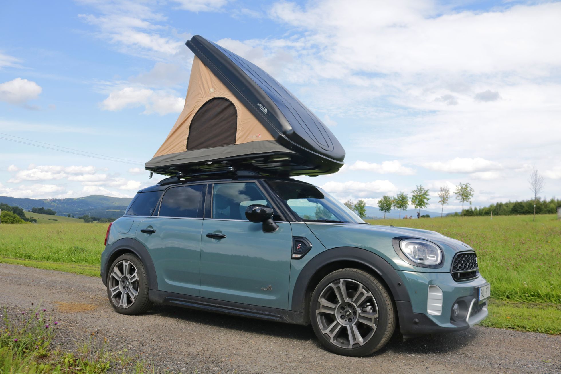 Mini Countryman SD obytný + stan