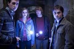 Harry Potter je zpět. J. K. Rowlingová oznámila vydání osmého dílu