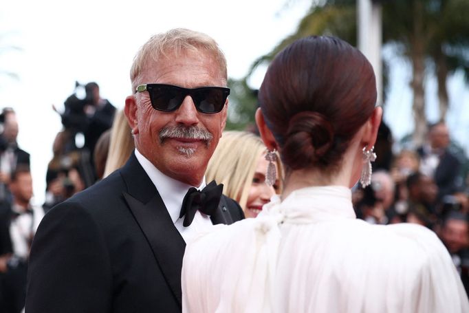 Kevin Costner na festivalu v Cannes.