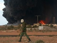 Kolem libyjských ropných terminálů Rás Lanúf a Brega se loni bojovalo, ale nebyly vážně poškozené.