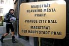 Vládci Prahy budou čistit úřad. Zmizet mají Bémovi lidé