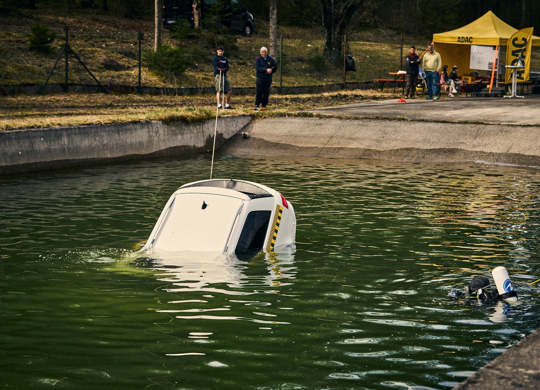 Auto ve vodě