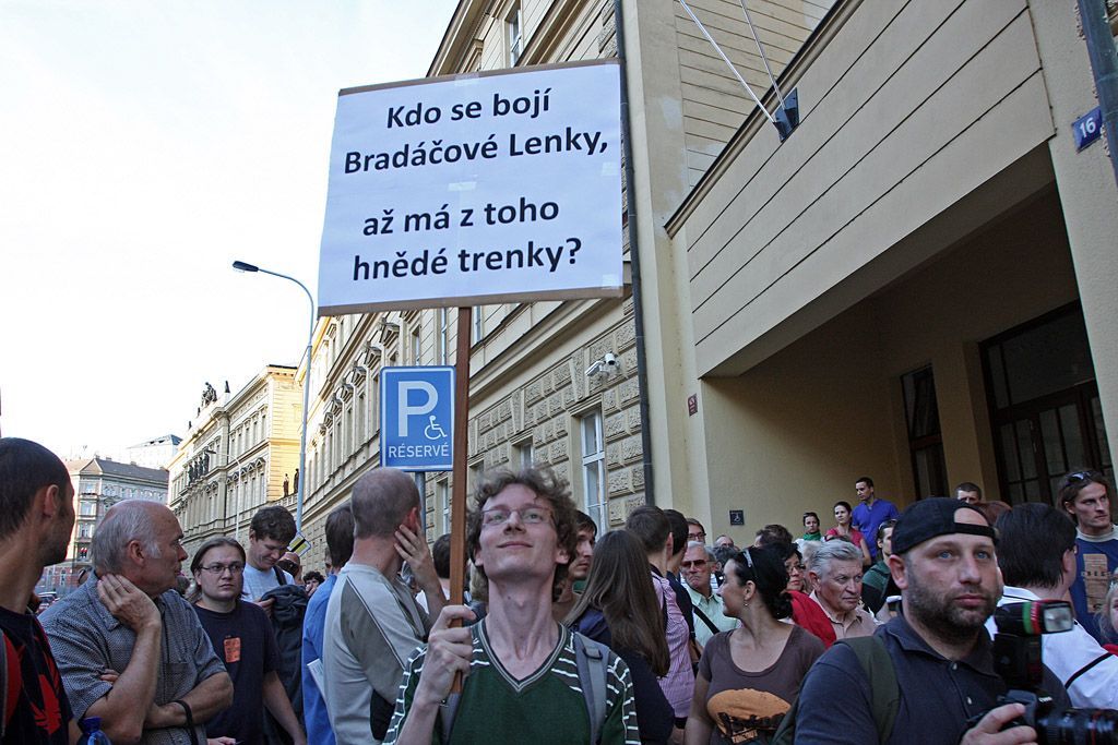Vraťte nám stát