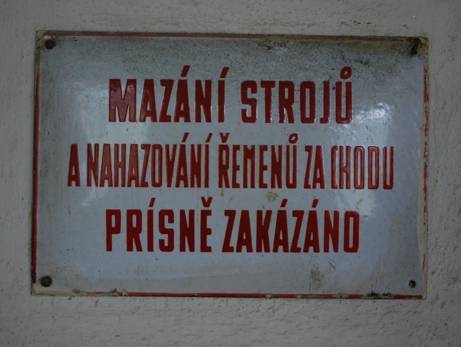 Cedule zákazy příkazy vzkazy