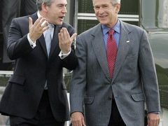 Naváže Brown na těsné vztahy mezi Bushem a Blairem? Podle komentátorů si pravděpodobně zanechá větší odstup. Jeho výroku tomu zatím nenasvědčují.