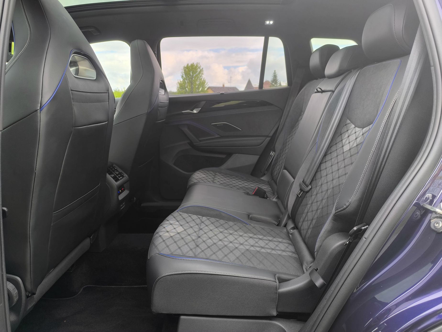 Volkswagen Tayron R-Line (2025)
