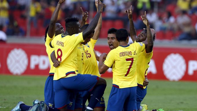 Fotbalisté Ekvádoru se radují z výhry nad Venezuelou