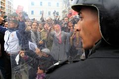 Tunisko se pomalu uklidňuje. Vláda slibuje nový začátek