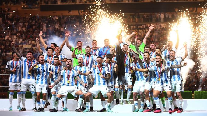 Finále MS ve fotbale 2022, Argentina - Francie: Argentinci slaví triumf.