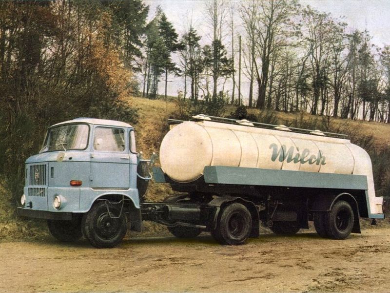 IFA W50