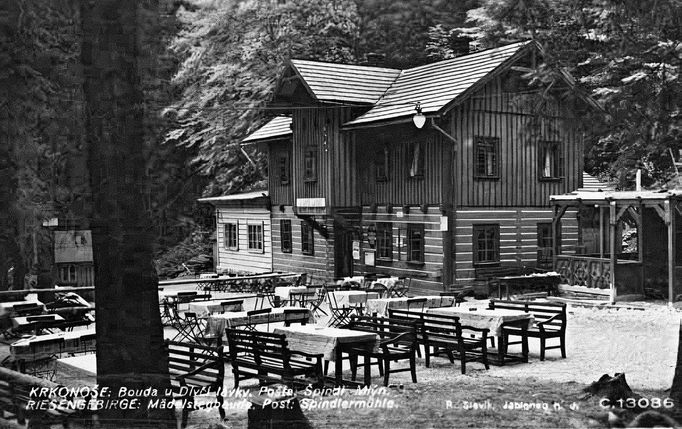 Dívčí lávky v Krkonoších kolem roku 1930