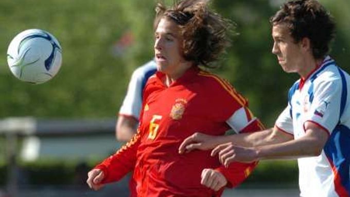 Uktání reprezentačních 17´ mezi Španělskem a Českem.