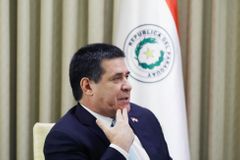 Paraguayský prezident odstoupil z funkce kvůli mandátu senátora, zemi dočasně povede viceprezidentka