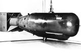 Cílem bylo shodit na Hirošimu atomovou bombu "Little Boy" (Chlapeček), první takovou pumu použitou ve válečném konfliktu.