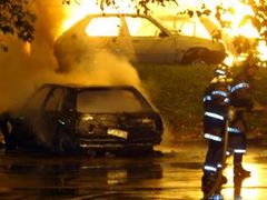 Jen pár týdnů po loňských nepokojích na předměstích francouzských měst schválilo nový protiteroristický zákon také francouzské Národní shromáždění.