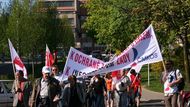 K protestům v Ústí se přidali i odboráři, místní i ti z Drážďan. I tam totiž obdobné „pietní" pochody znají. V únoru se změnil v pouliční boje. 