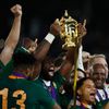 Jihoafričan Siya Kolis slaví titul mistrů světa po finále MS 2019 s Anglií