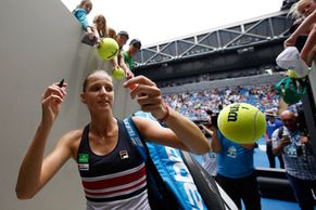 Fotky z Melbourne: Polibek Češek, vzteklý Zverev, maraton, Berdych v ráži a maďarsko-korejský šok