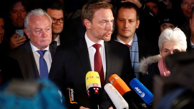 Šéf FDP Christian Lindner informuje o ukončení rozhovorů o nové německé vládě.