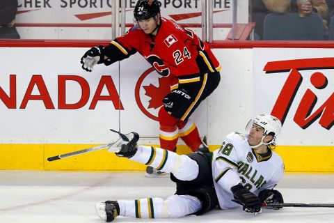 Calgary vs. Dallas (Hudler a Jágr)