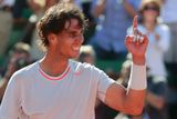 "Byl to skvělý zápas, musím Novakovi pogratulovat, je to velký šampion a jednou na Roland Garros uspěje," řekl Nadal na kurtu.