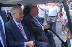 Prezident Miloš Zeman zahájil výstavu Země živitelka. Po areálu jezdil ve vozítku