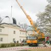 Fotogalerie / Štefánikova hvězdárna / Tak vypadalo demontování největšího dalekohledu Štefánikovy hvězdárny / 6. 4. 2022 / Praha