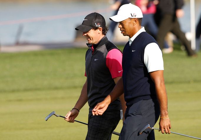 Woods a McIlroy na golfovém turnaji v Abu Dhabí