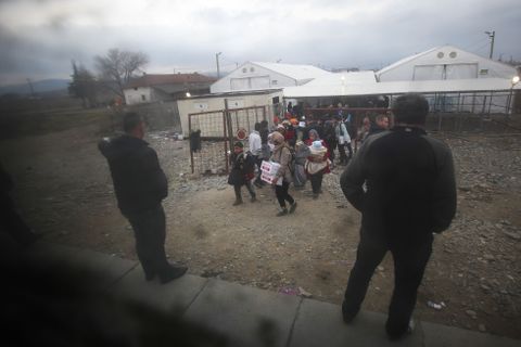 Makedonie - záchytné uprchlické centrum na makedonsko-řecké hranici