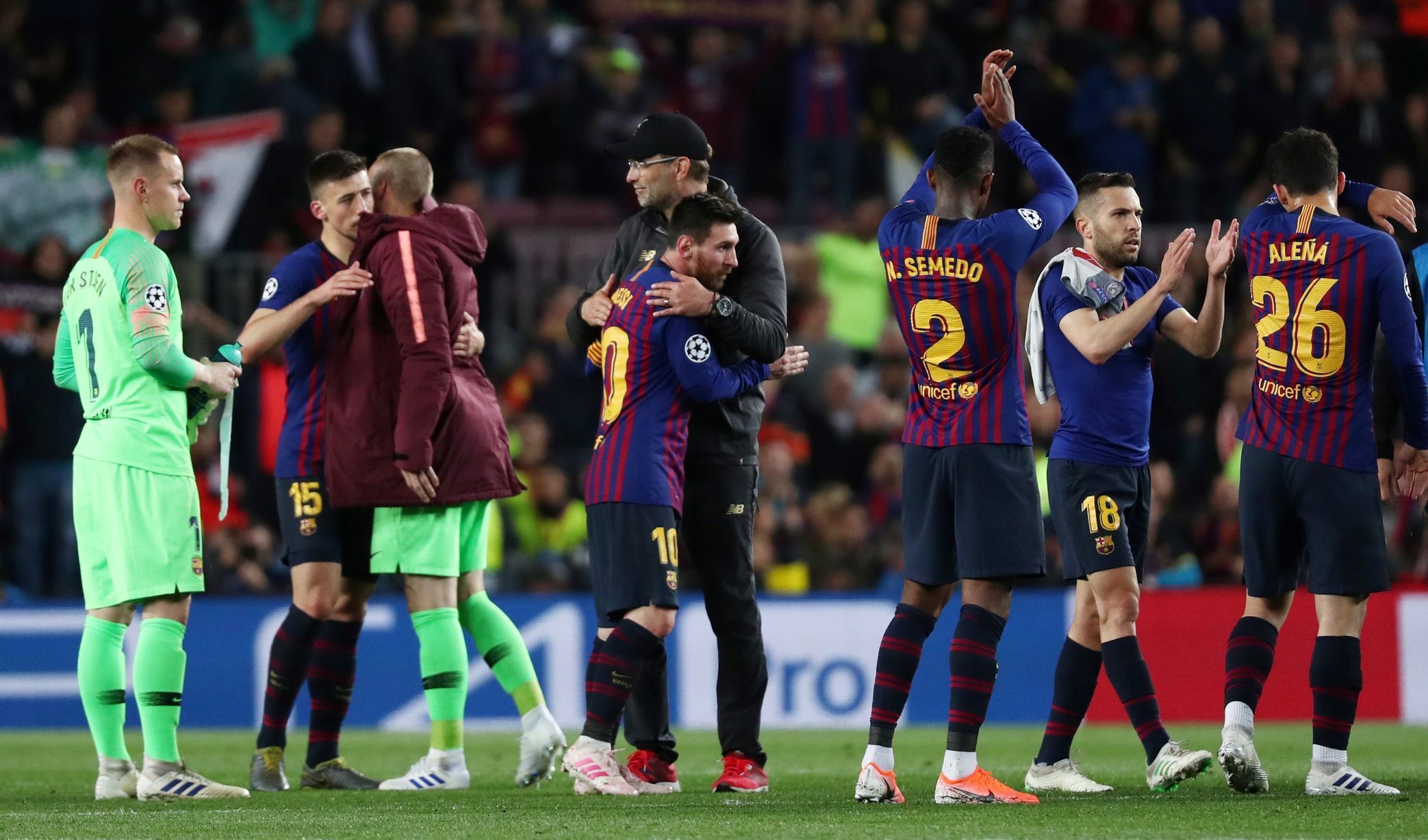 fotbal, Liga mistrů 2018/2019, FC Barcelona - Liverpool, první zápas semifinále, Lionel Messi a Jürgen Klopp