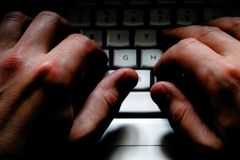 E-mailové schránky Centrum, Volný a Atlas zahlcují phishingové útoky. Na co dát pozor