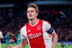 Ajax vstoupil do kvalifikace Ligy mistrů remízou 2:2 v Soluni