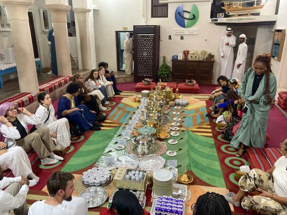 Tradiční večeře v Centru šejka Mohammeda pro kulturní porozumění