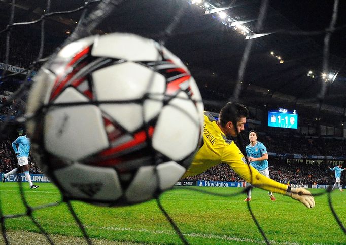 Manchester City - Plzeň (Nasriho gól)