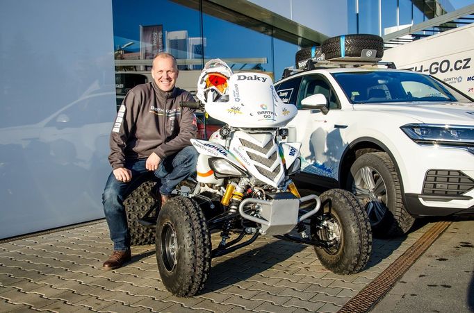 Zdeněk Tůma se svojí čtyřkolkou před Rallye Dakar 2020