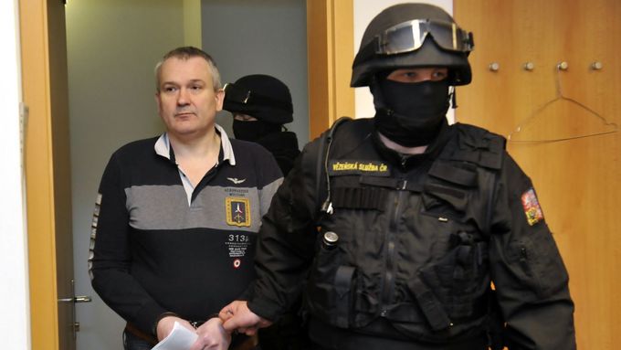 Údajný lihový boss Radek Březina u soudu.
