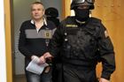 Šéf lihové mafie Radek Březina si odpyká 13 let vězení. Jeho bratrovi vrchní soud dva roky přidal