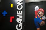 V přízemí diváky opět vítá Mario. Game On se konalo  v desítkách měst po celém světě.