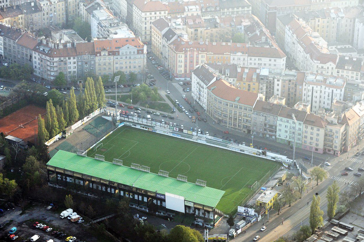 Fotogalerie / Před 90 lety byl otevřen fotbalový stadion Ďolíček klubu Bohemians 1905