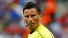 Euro 216: rozhodčí Mark Clattenburg