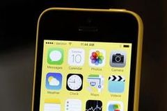 Apple jde proti FBI. Odmítá odblokovat iPhone střelce ze San Bernardina