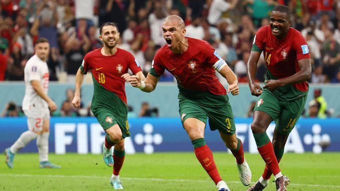 Pepe vstřelil proti Švýcarsku druhý gól Portugalců.