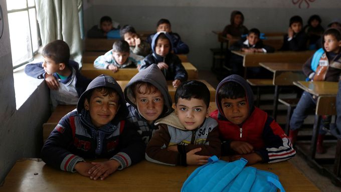 irácké úřady ve spolupráci s UNICEF poskytnou vzdělání až 120 000 dětem.